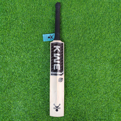 Limited Edition Season Cricket Bat - ready to play